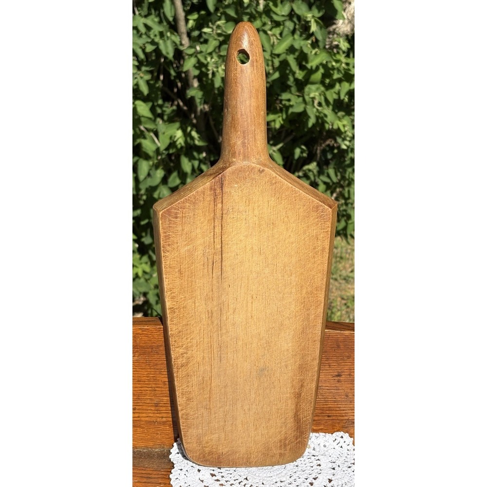Primitive Wooden Bread Board Maple Chopping Block Tombstone Handled Cutting 1940